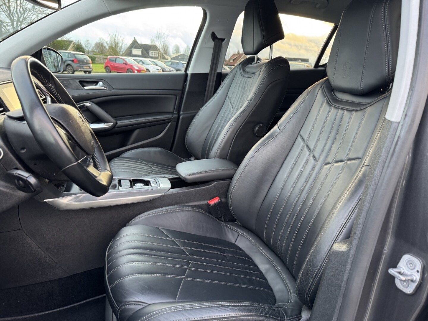 Peugeot-308-8