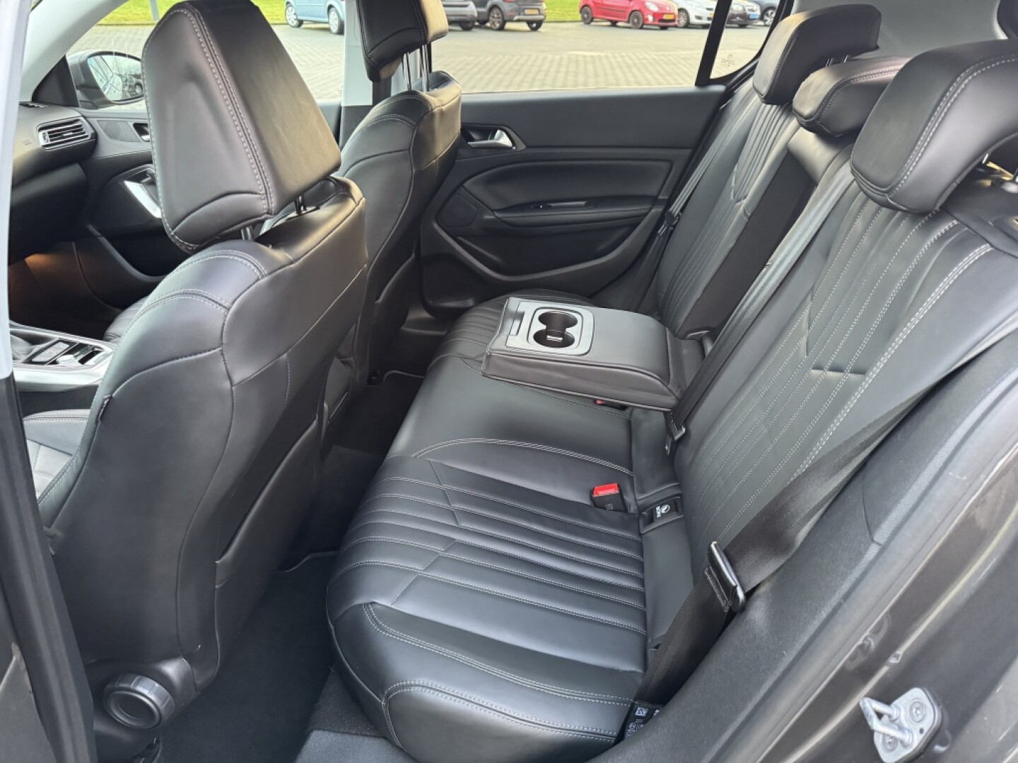 Peugeot-308-9